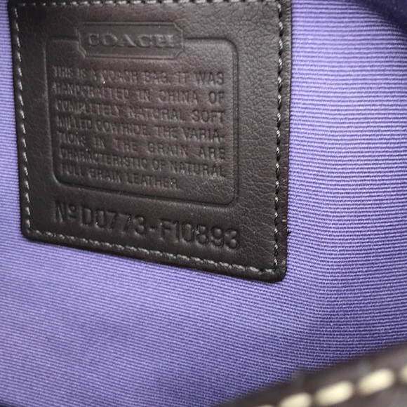 Coach Chelsea shoulder bag circa 2007. - Picture 8 of 15